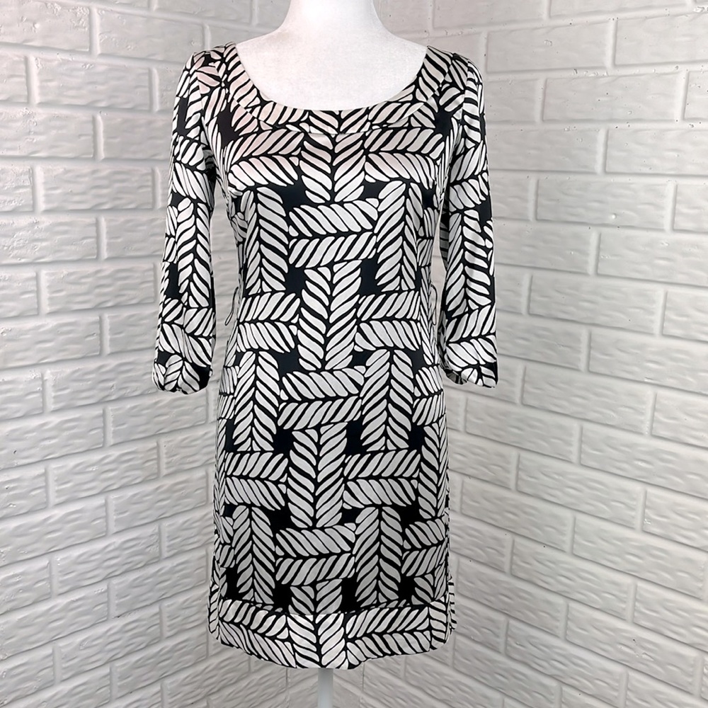 White House Black Market Silk Bishop Sleeve Basketweave Pattern Dress Sz XXS